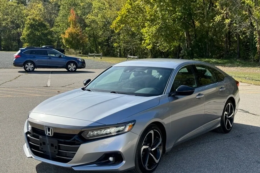 2022 Honda Accord Sport photo 1