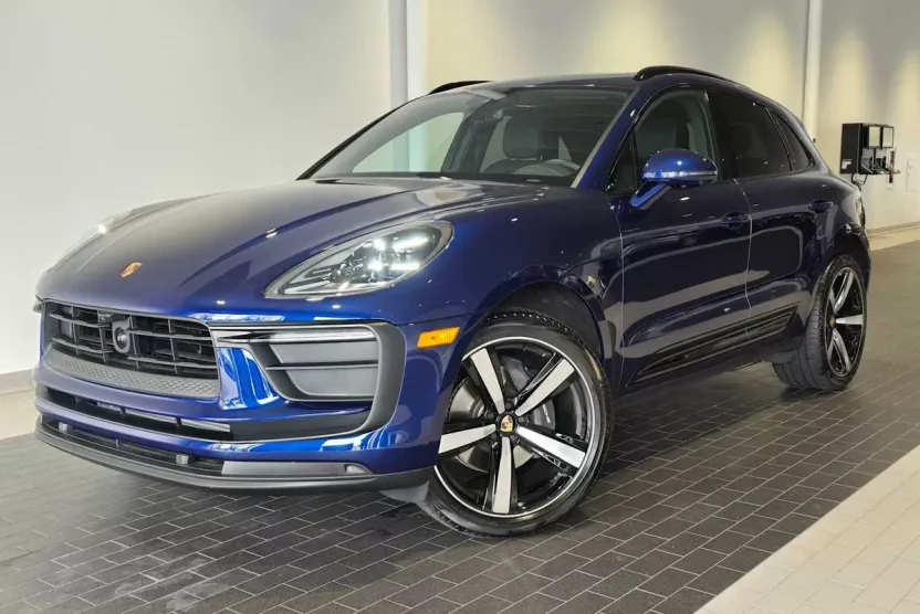 2024 Porsche Macan Base photo 1