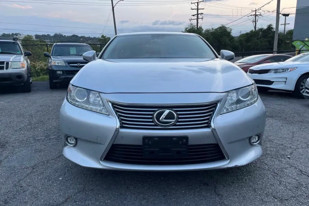 2014 Lexus ES 350 photo 1