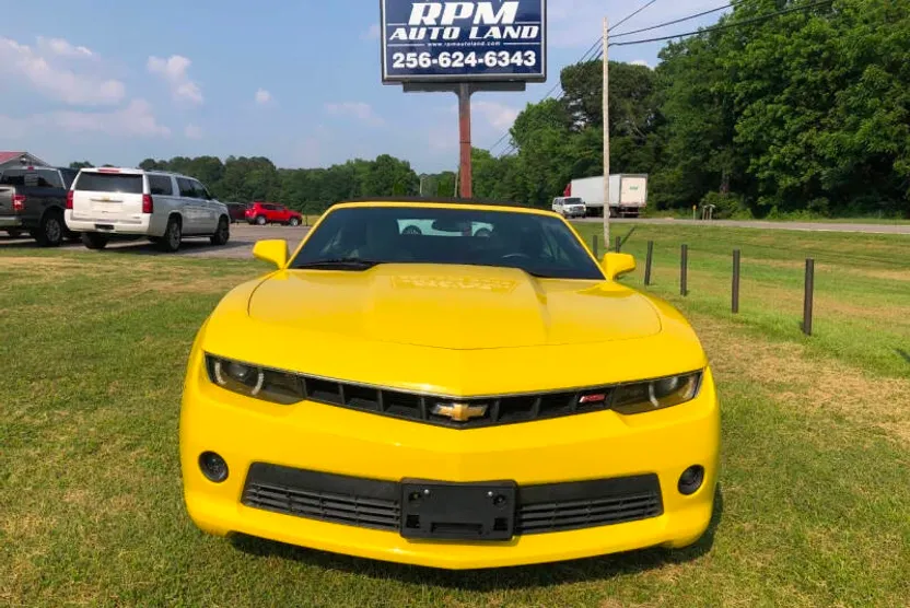 2015 Chevrolet Camaro 2LT photo 1