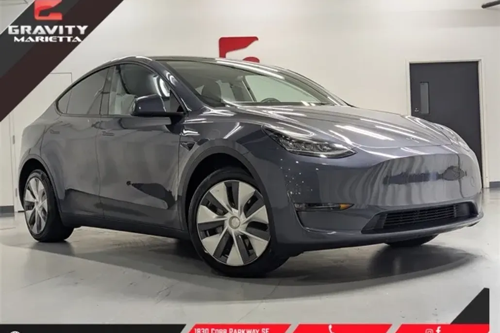 2023 Tesla Model Y Long Range photo 1