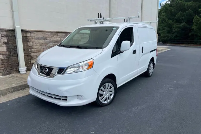 2020 Nissan NV200 SV photo 1