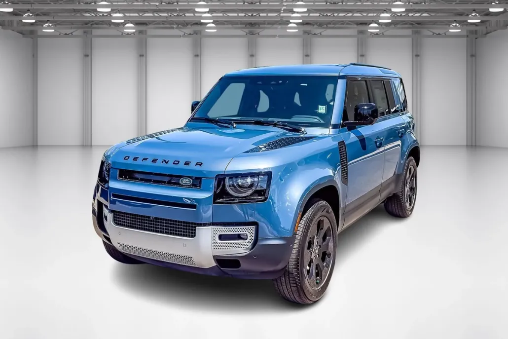 2025 Land Rover Defender 110 S photo 1
