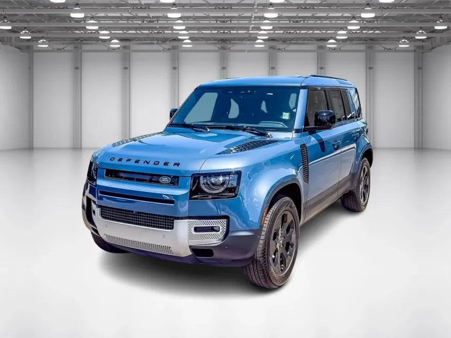 2025 Land Rover Defender 110 S photo 1