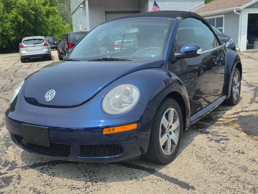 2006 Volkswagen Beetle 2.5 Convertible photo 1