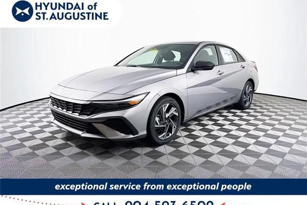2025 Hyundai Elantra SEL Sport photo 1