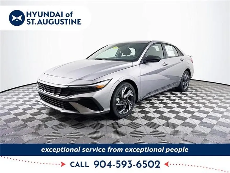2025 Hyundai Elantra SEL Sport photo 1