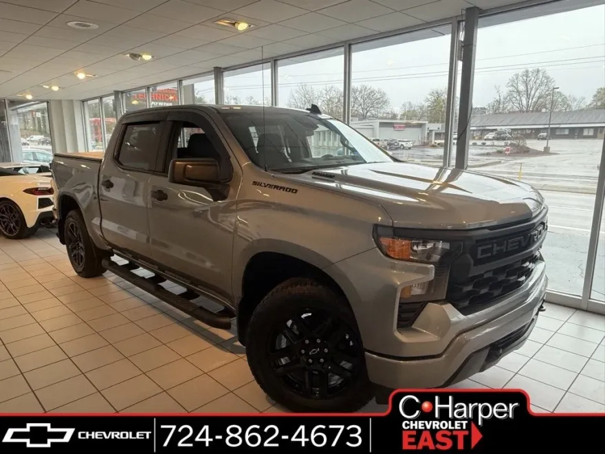 2025 Chevrolet Silverado 1500 Custom photo 1