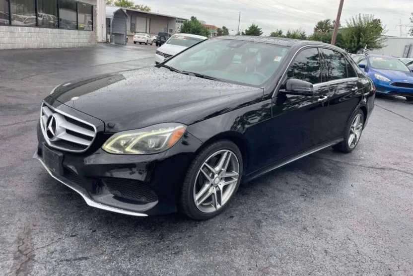 2016 Mercedes Benz E 350 4MATIC photo 1