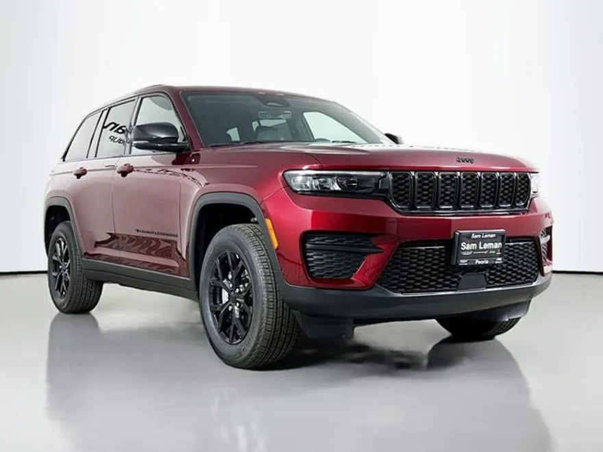 2025 Jeep Grand Cherokee Laredo Altitude photo 1