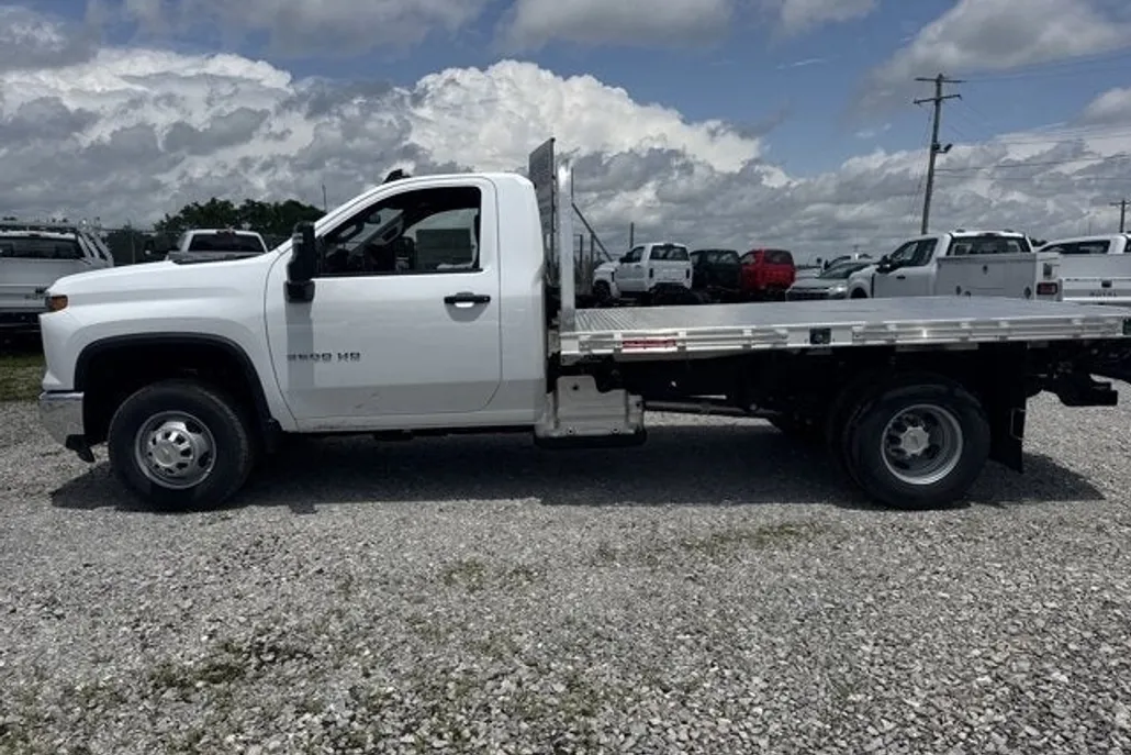 2025 Chevrolet Silverado 3500HD Work Truck photo 1