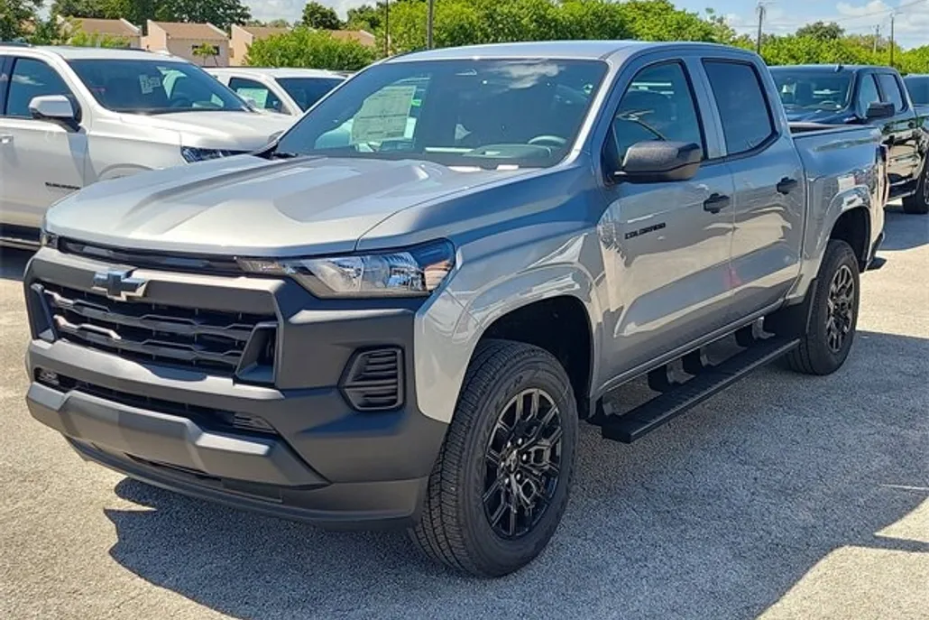 2026 Chevrolet Colorado Work Truck photo 1