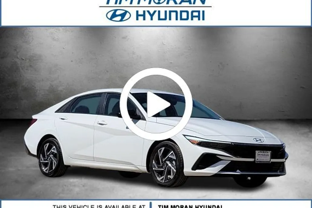 2025 Hyundai Elantra SEL Sport photo 1