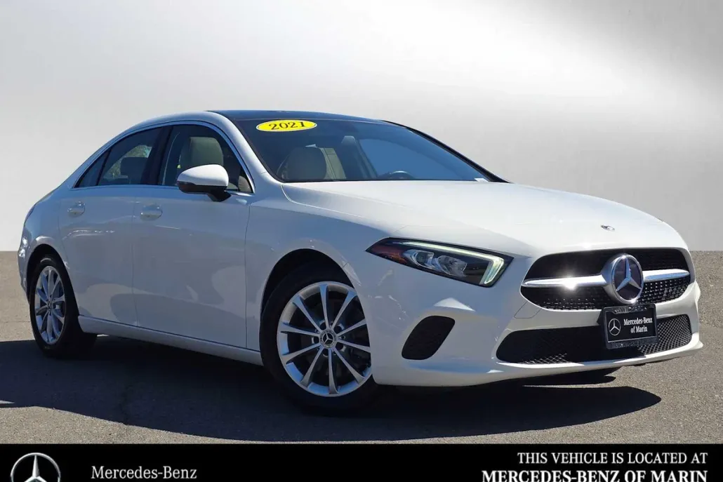 2021 Mercedes Benz A 220 photo 1