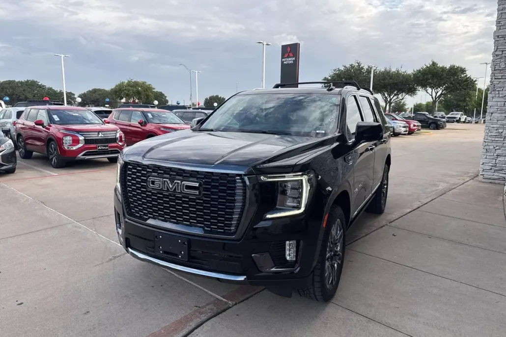 2024 Gmc Yukon Denali Ultimate photo 1