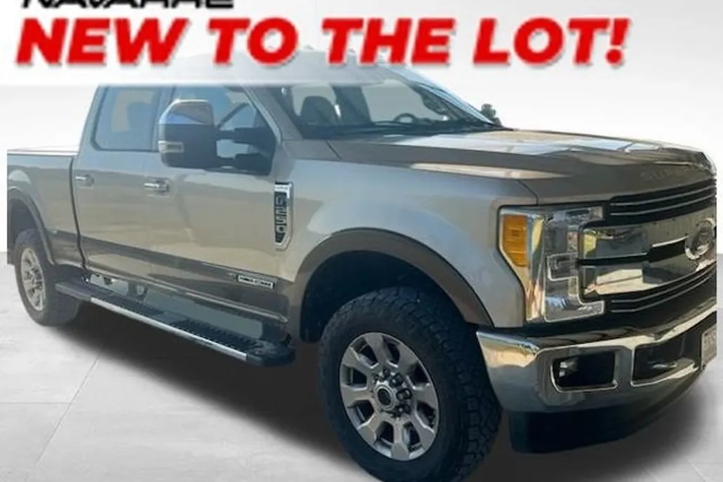 2017 Ford F-250 Lariat photo 1
