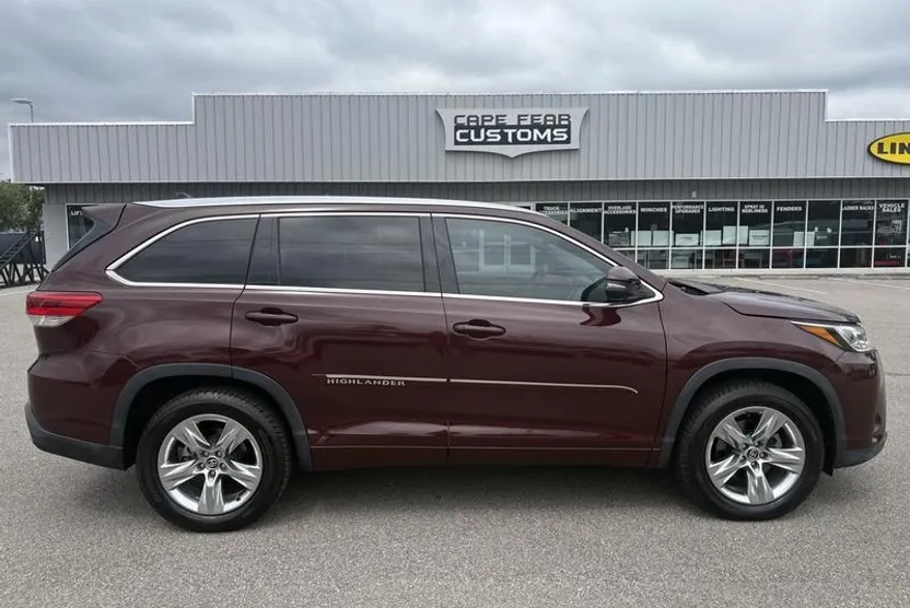 2018 Toyota Highlander Limited photo 1