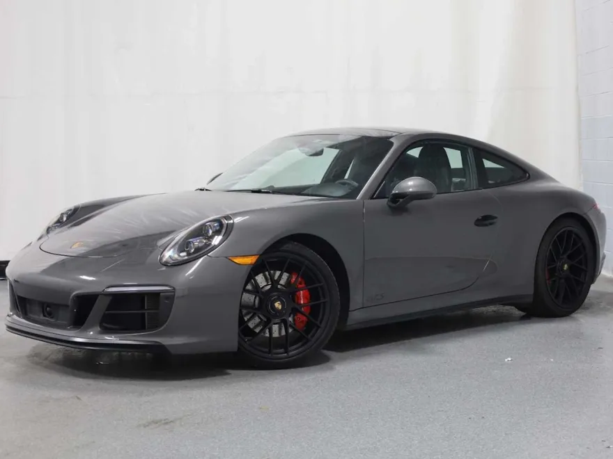 2019 Porsche 911 GTS photo 1