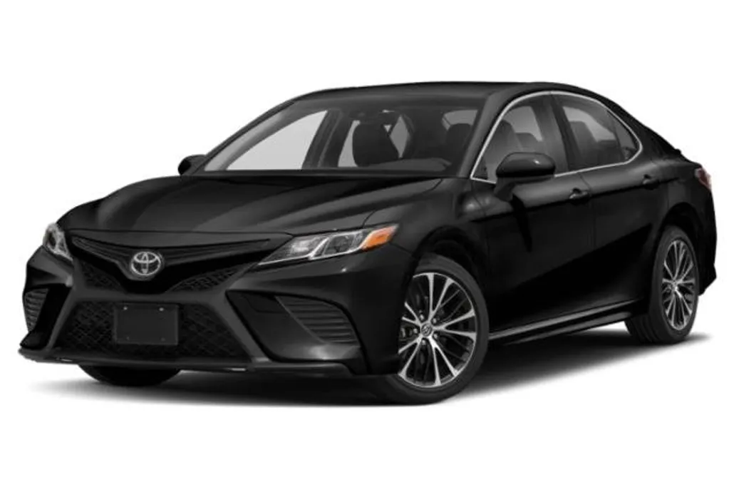 2020 Toyota Camry SE photo 1