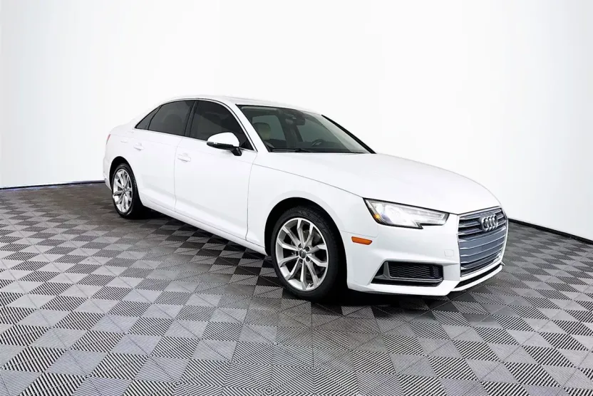 2019 Audi A4 Premium photo 1