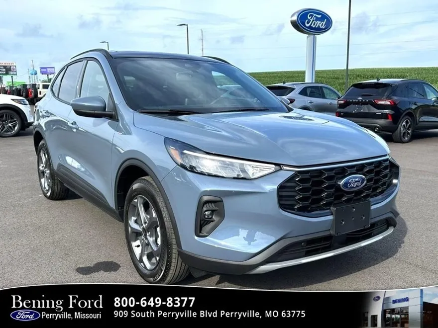 2025 Ford Escape ST-Line Select photo 1