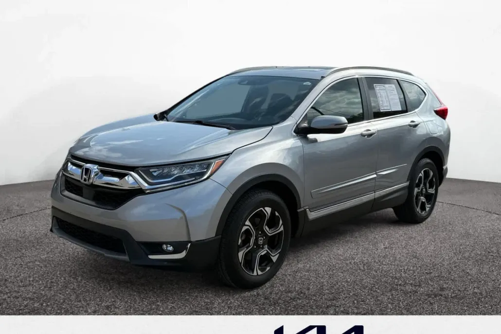 2017 Honda CR-V Touring photo 1