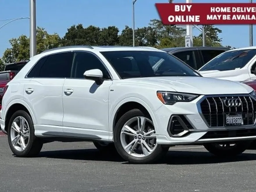2021 Audi Q3 S line Premium photo 1
