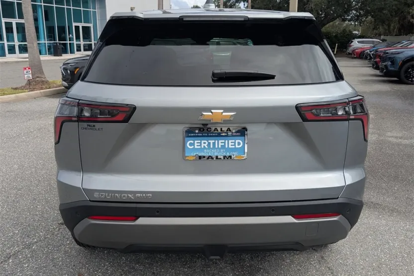 2026 Chevrolet Equinox LT photo 1
