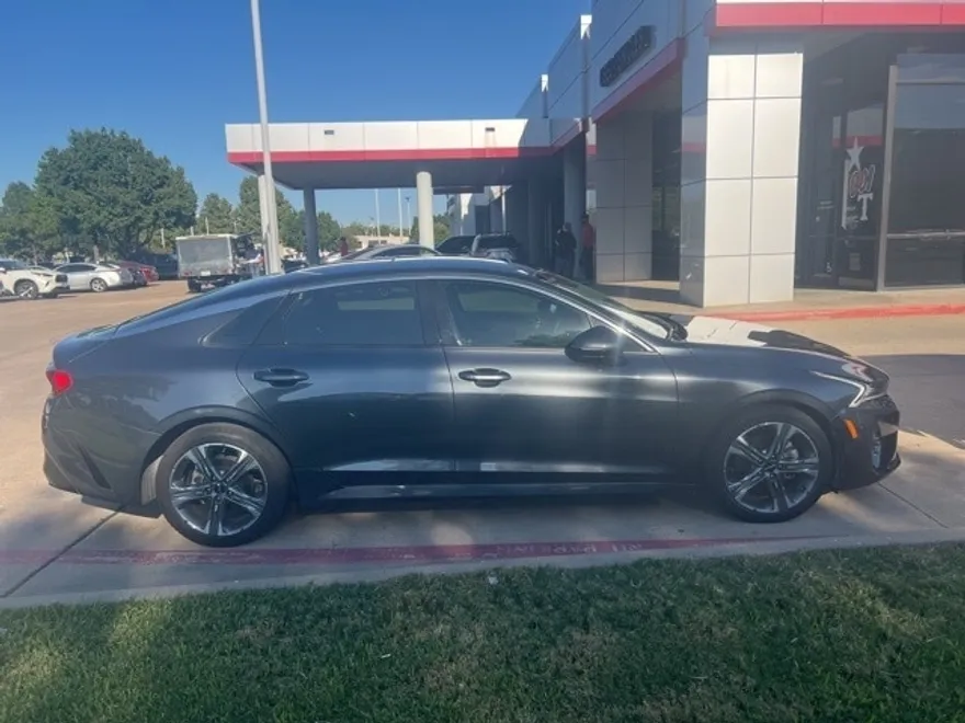 2022 Kia K5 EX photo 1