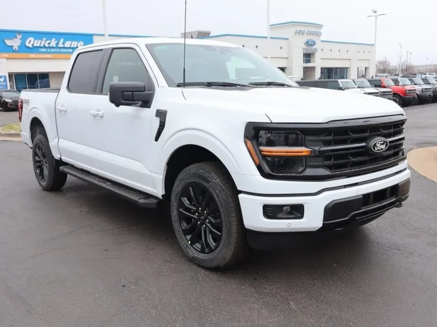 2025 Ford F-150 XLT photo 1