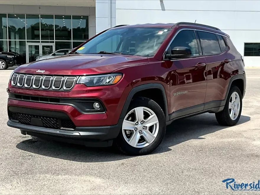 2022 Jeep Compass Latitude photo 1