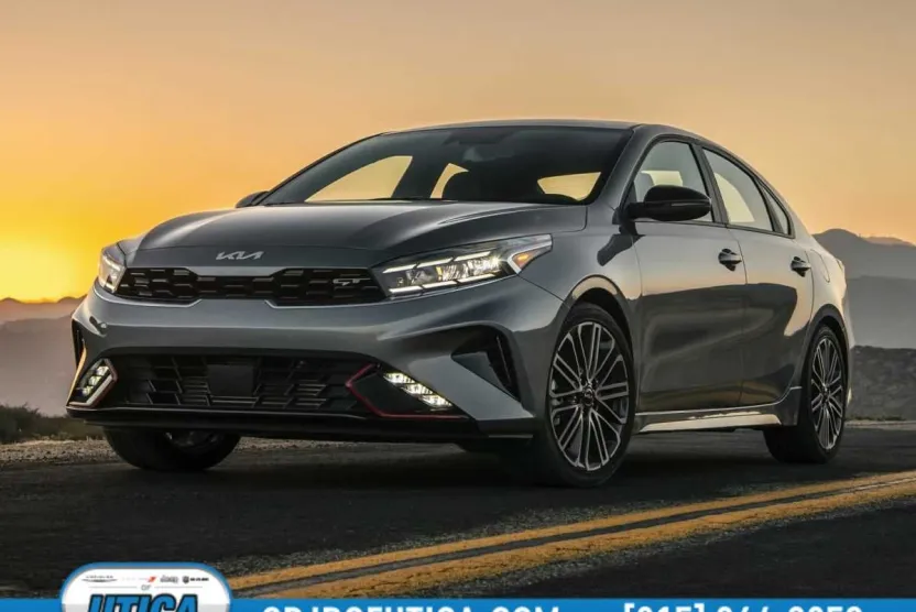 2023 Kia Forte GT photo 1