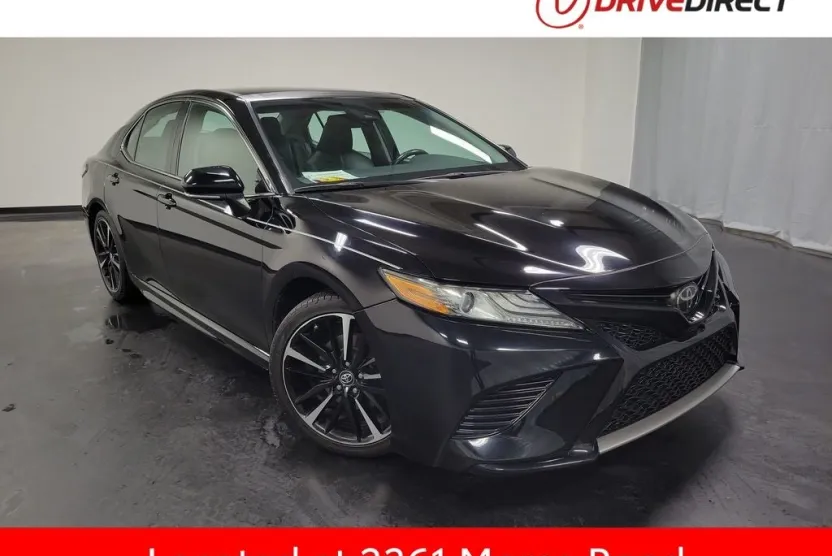2019 Toyota Camry XSE photo 1