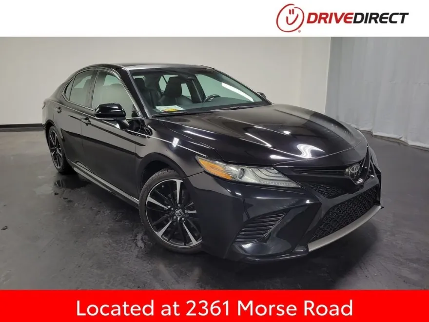2019 Toyota Camry XSE photo 1