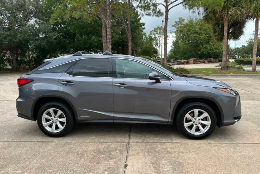 2016 Lexus RX 450h photo 1