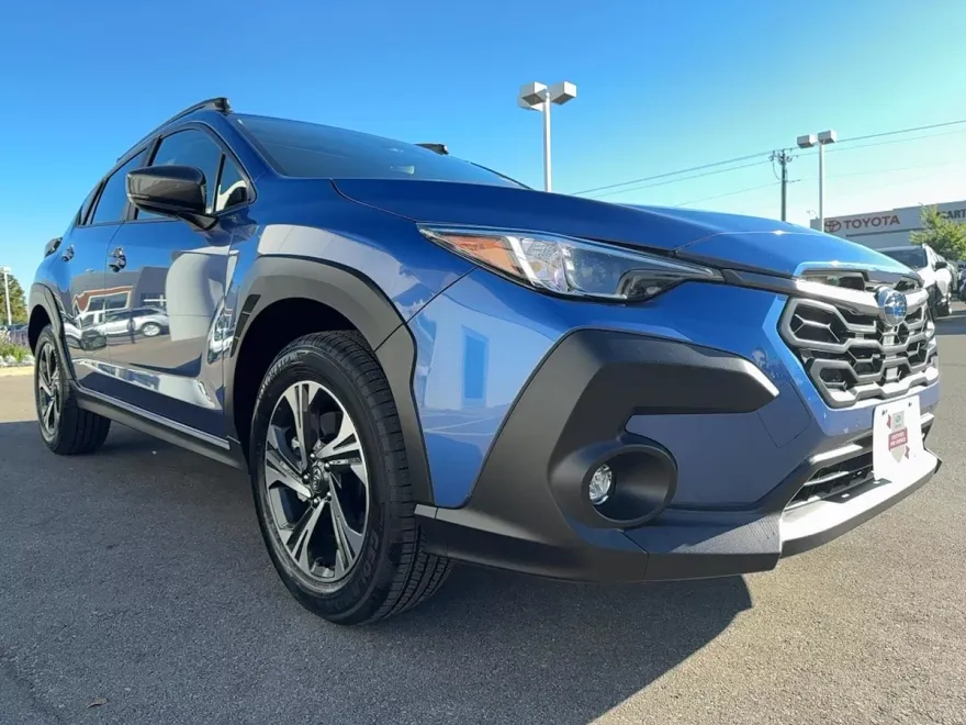 2025 Subaru Crosstrek Premium photo 1