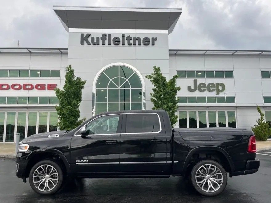 2025 Ram 1500 photo 1