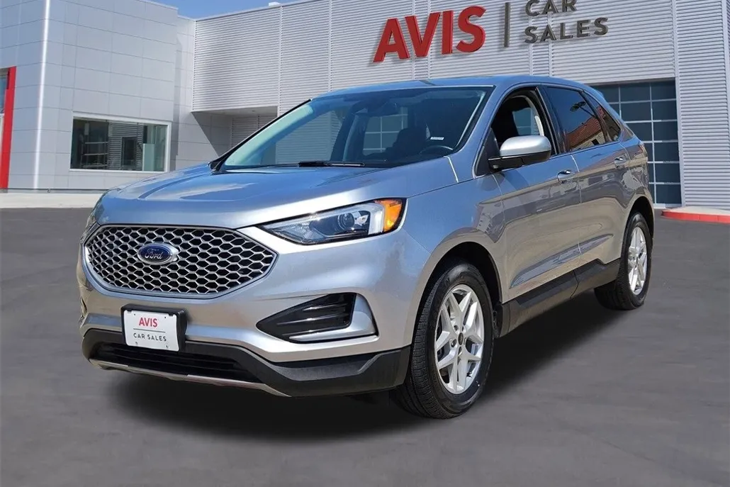 2024 Ford Edge SEL photo 1