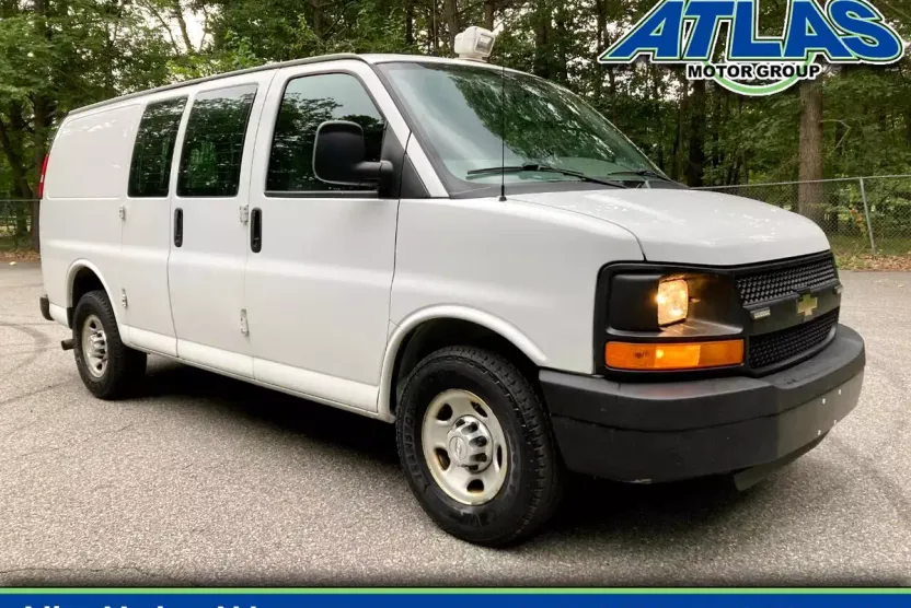 2016 Chevrolet Express 2500 Cargo photo 1