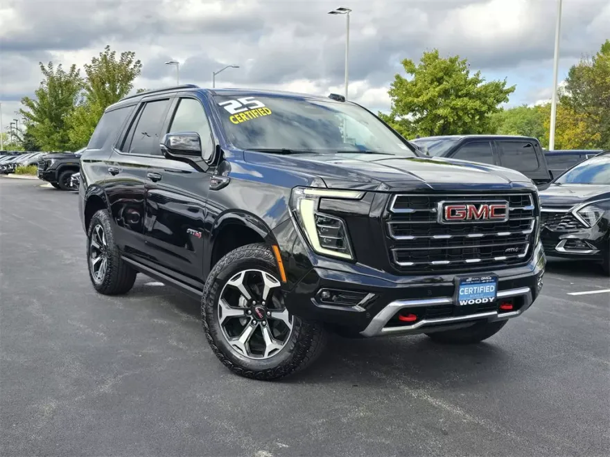 2025 Gmc Yukon AT4 photo 1