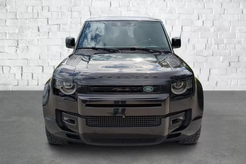 2022 Land Rover Defender X photo 1