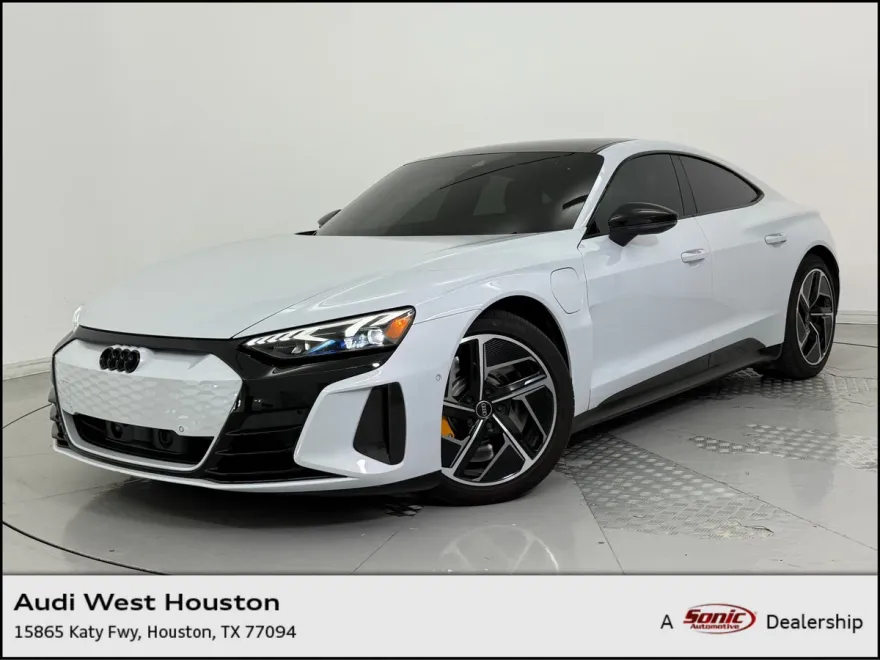 2023 Audi RS e-tron GT Base photo 1