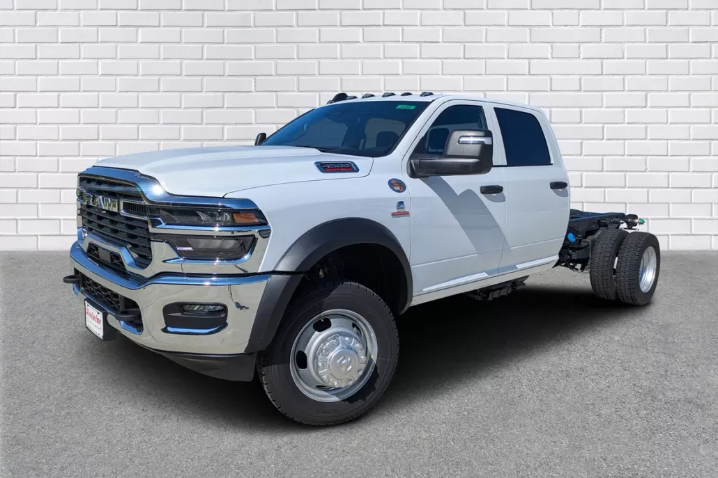 2025 Ram 4500 Tradesman photo 1