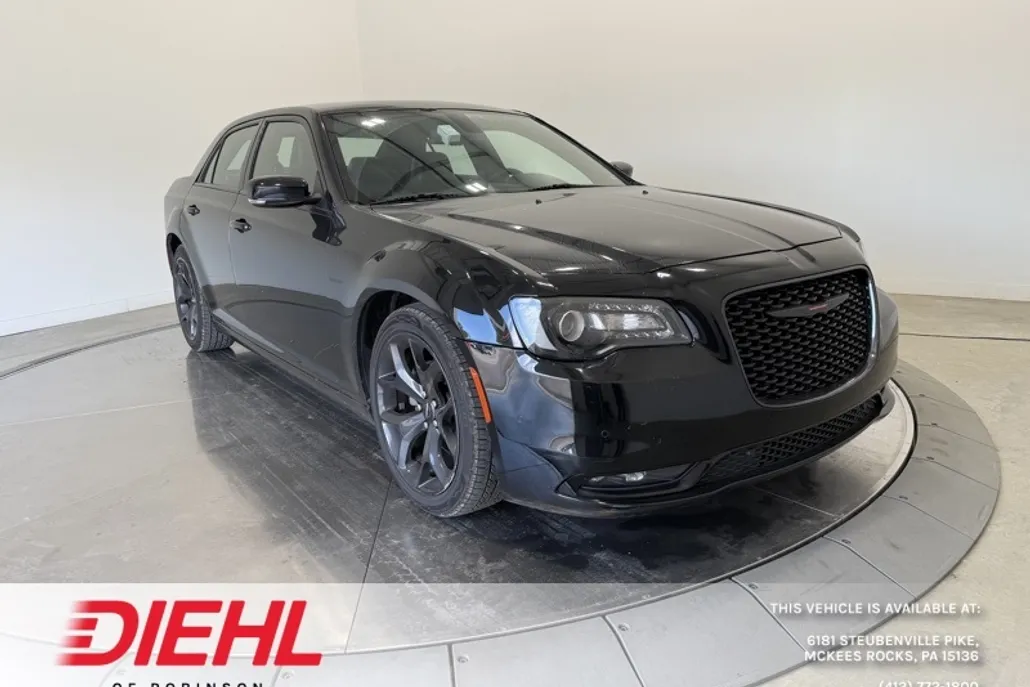 2022 Chrysler 300 S photo 1