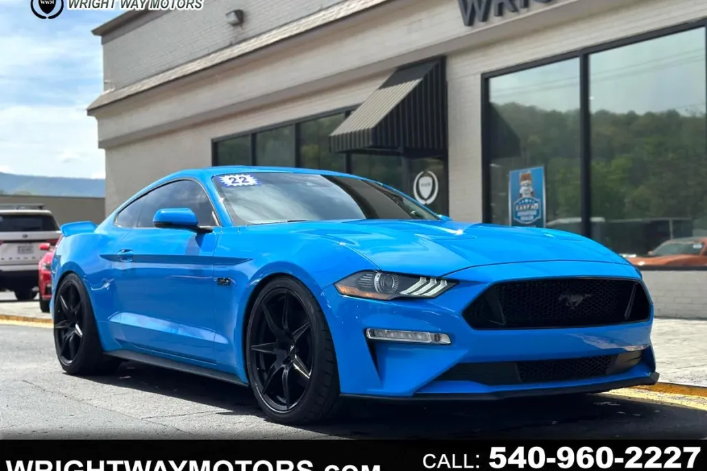 2022 Ford Mustang GT Premium photo 1