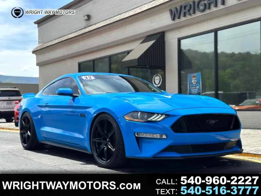 2022 Ford Mustang GT Premium photo 1