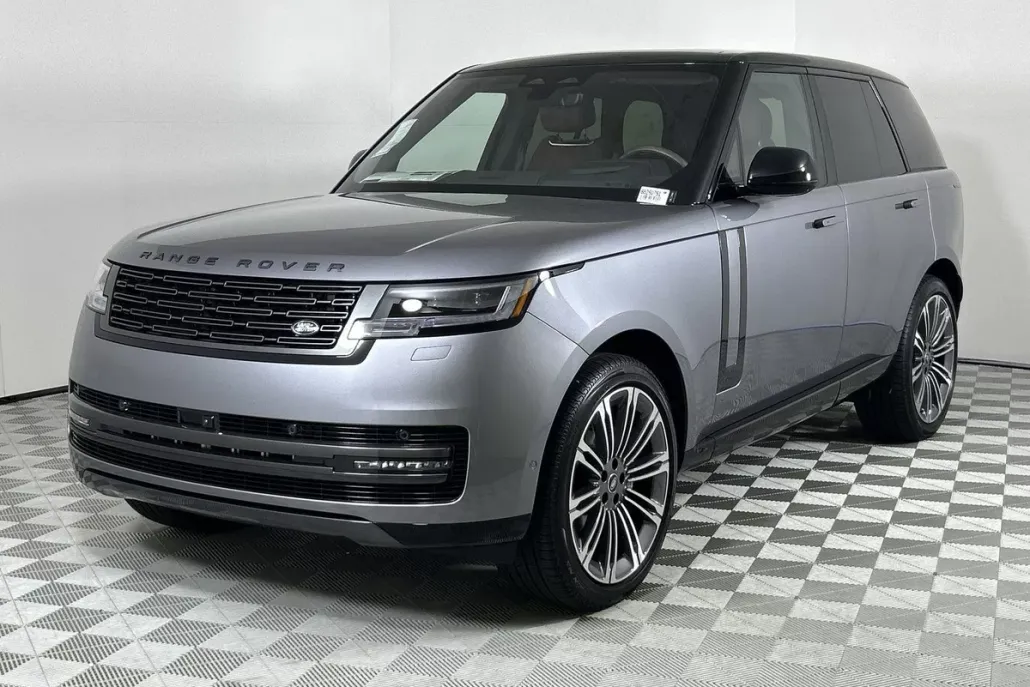 2025 Land Rover Range Rover SE photo 1
