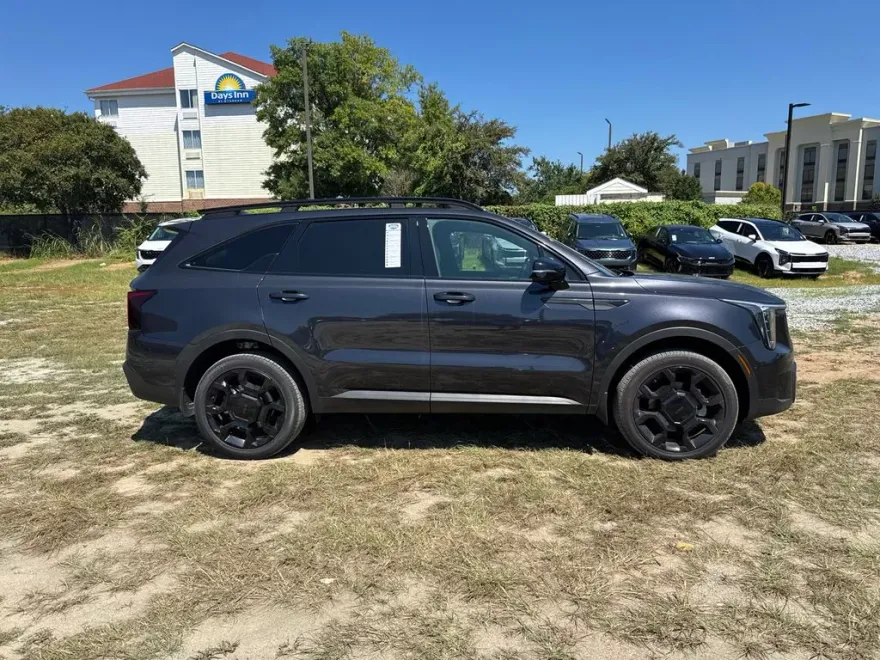 2025 Kia Sorento X-Line SX Prestige photo 1