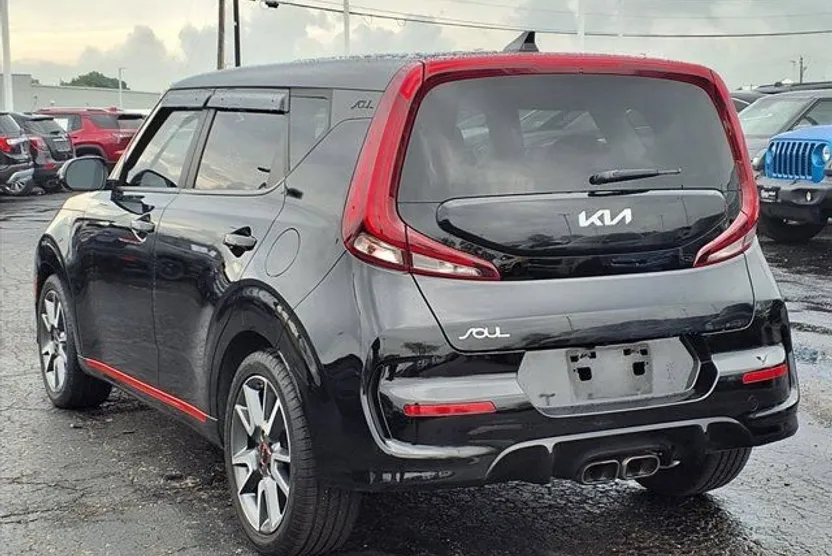 2022 Kia Soul GT-Line Turbo photo 1