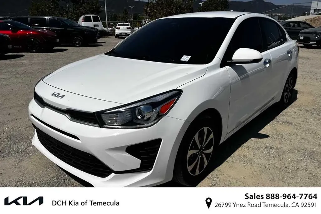 2023 Kia Rio LX S photo 1